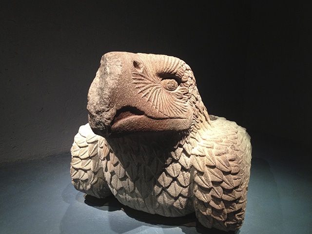 Impressionante escultura asteca no museo do Templo Mayor. 