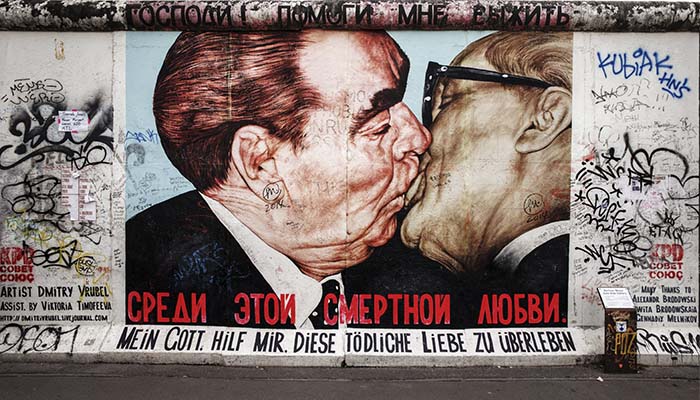 Um dos trechos mais famosos do East Side Gallery | Foto por Rick