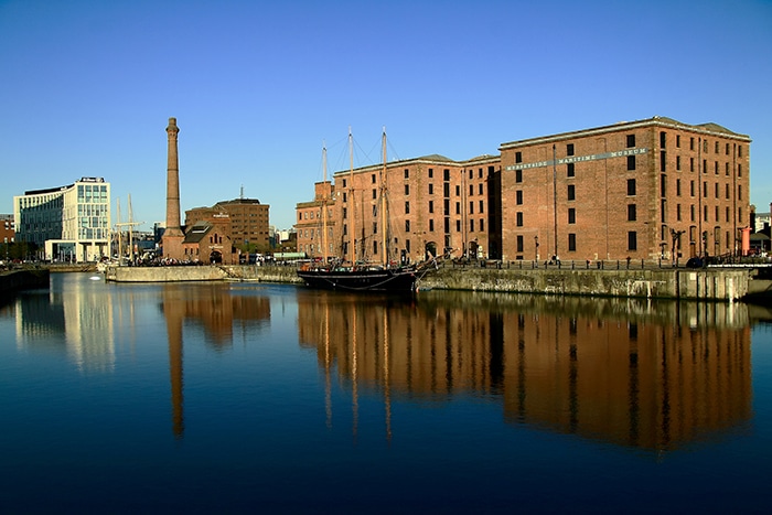 Albert Dock, um dos principais pontos turísticos da cidade | Foto por antoskabar