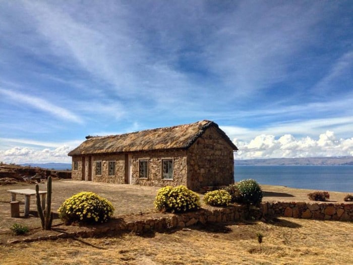 Casa na trilha da Isla del Sol no Lago Titicaca | Foto por Felipe Parma