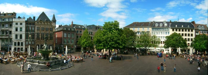 Centro de Aachen visto do prédio da prefeitura | Foto lokilech (CC BY-NC-SA 2.0)