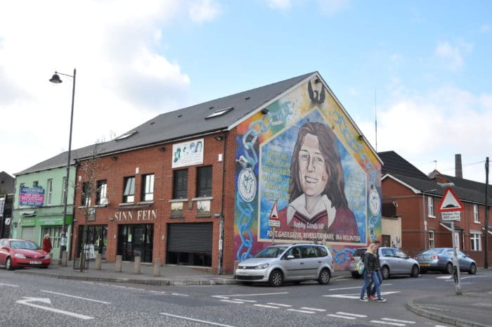 Mural homenageia Bobby Sands, revolucionário do IRA que morreu por greve de fome | Foto Zizo Asnis