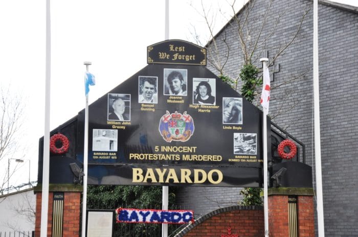 Homenagem às vítimas do Ataque do Bayardo Bar, em Belfast, 1975 | Foto Zizo Asnis 