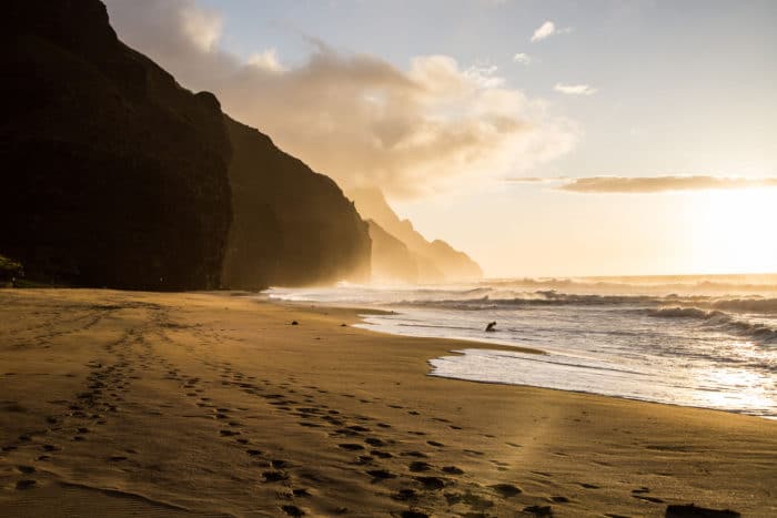 Kalalau Beach, alento após 18 Km de caminhada | Foto Steven Szabados (CC BY-NC 2.0)