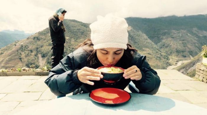 Alimentação à base de miojo durante a subida ao Annapurna